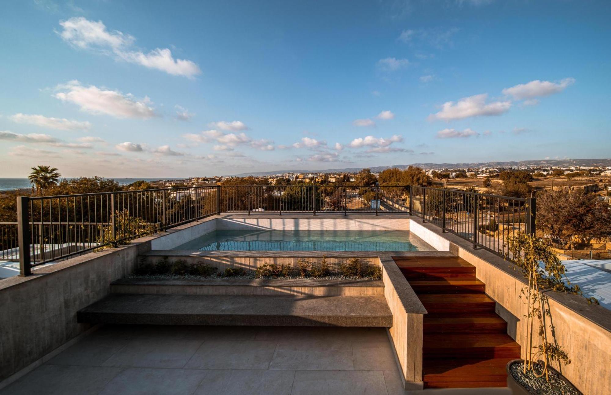 Avenue 102 1 Bed Apartment Paphos Exterior photo